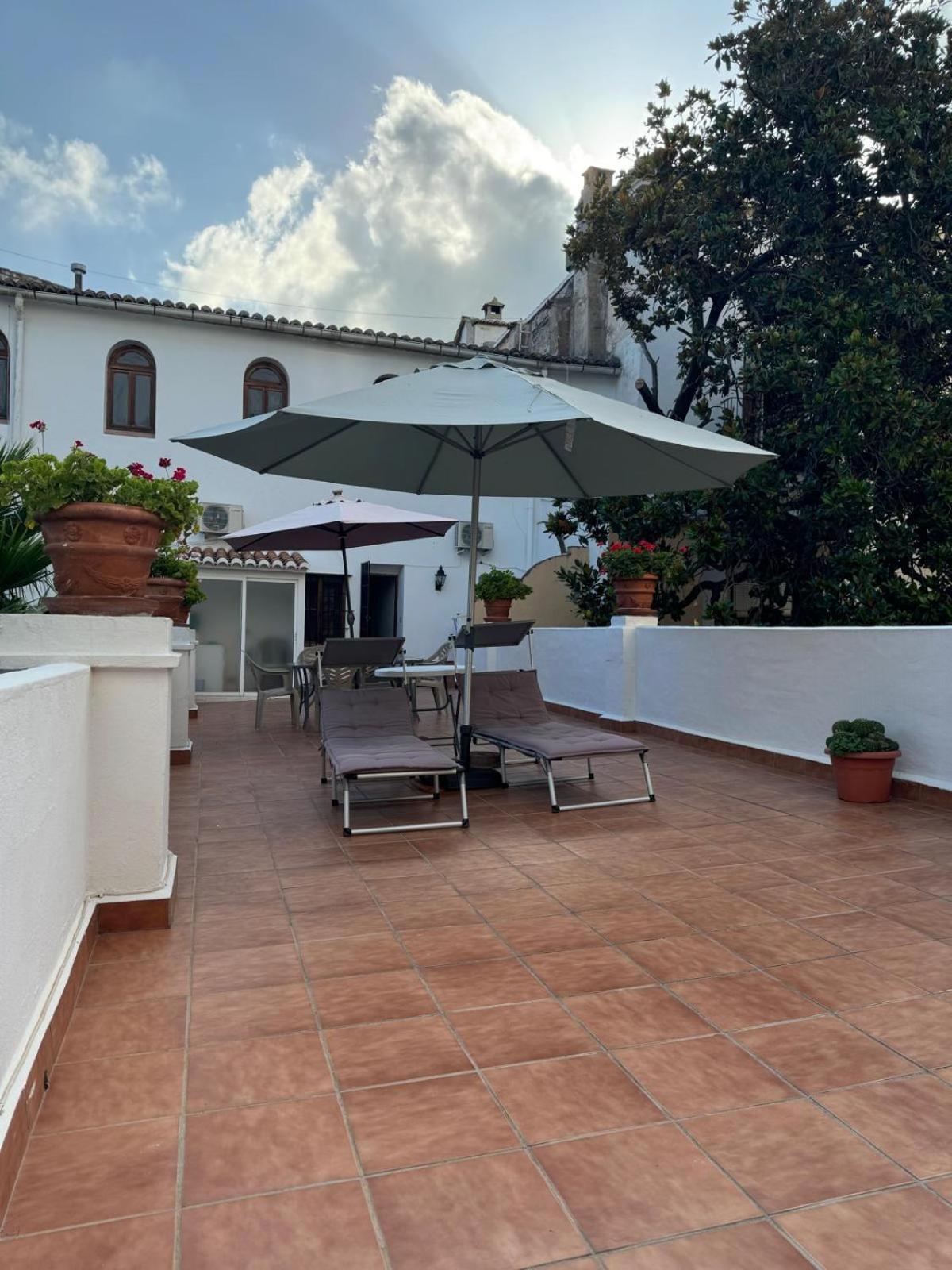 Garden Suites Xativa Casa Rural ภายนอก รูปภาพ